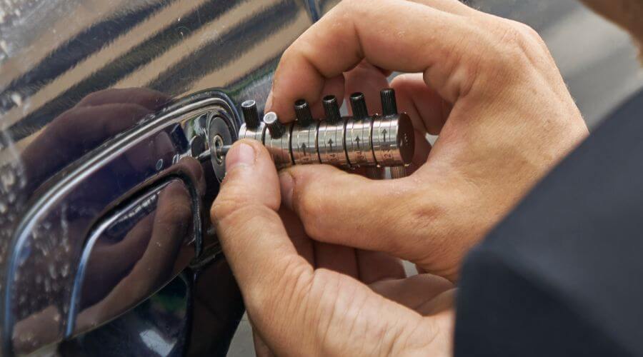 Expert Emergency Roof Repairs services in Amity, OR